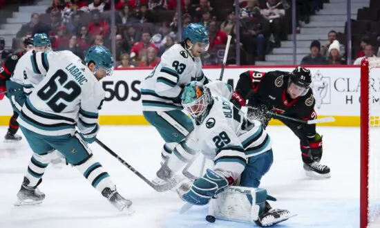 Tarasenko Scores With 5 Seconds Remaining in the Third to Give Senators a 5–4 Victory Over Sharks