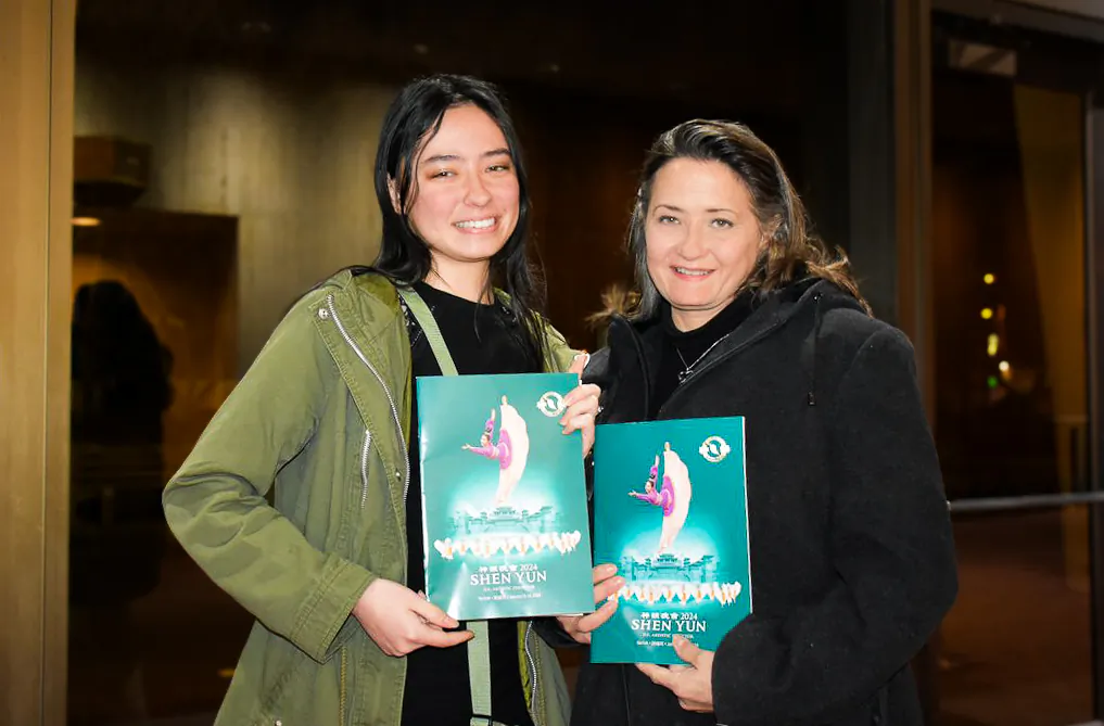 Debbie Greig and Emily Greig attended Shen Yun Performing Arts at the Chrysler Hall in Norfolk, Va., on Jan. 13, 2024. (Amy Hu /The Epoch Times)