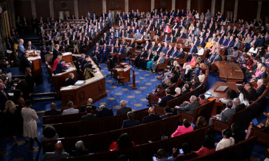 Lawmakers Unveil Bipartisan Tax Deal Restoring Trump-Era Tax Breaks and Expanding Child Tax Credit