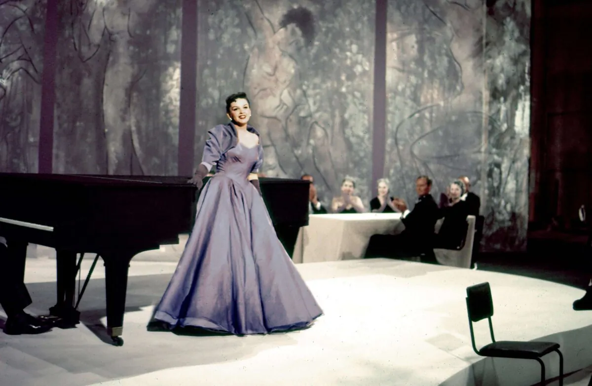 Esther Blodgett (Judy Garland), in "A Star is Born." (MovieStillsDB)
