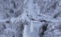 About 1,000 Tourists Trapped in China’s Xinjiang After Avalanches