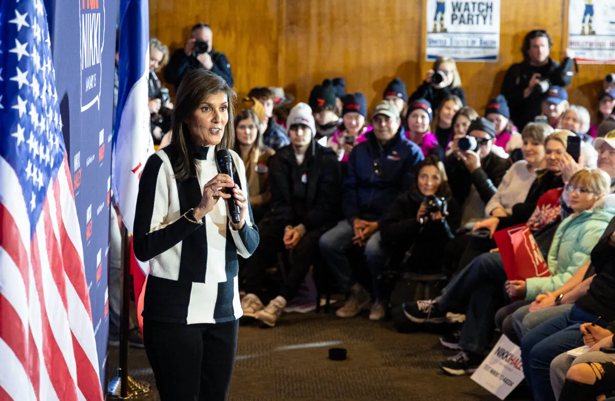 Presidential candidate Nikki Haley speaks with supporters in Ames, Iowa, on Jan. 14, 2024. (John Fredricks/The Epoch Times)