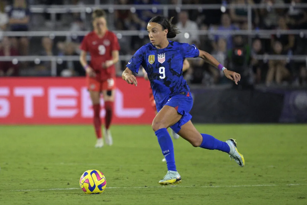 U.S. forward Mallory Swanson (9) controls the ball during the second half of a SheBelieves Cup women's soccer match against Canada in Orlando, Fla., on Feb. 16, 2023. (Phelan M. Ebenhack/AP Photo)
