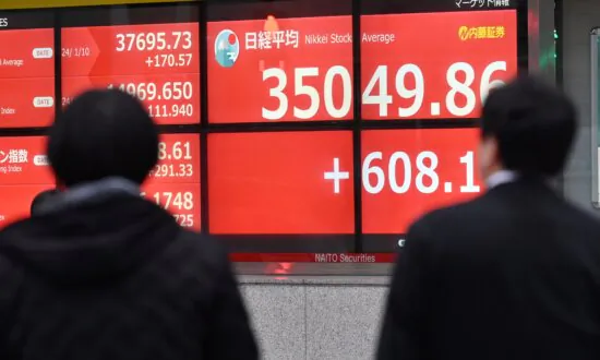 Japan’s Stock Market Begins 2024 with a Surge, Amid Hopes for a ‘Soaring Dragon’ Year