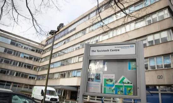 Private Gender Clinic for Over-16s Seeking Hormone Treatment Approved