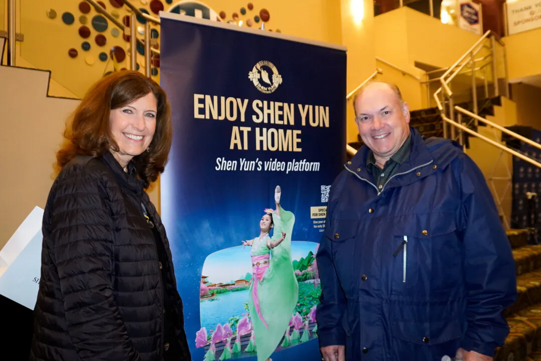 Christine and Rod Morris at the Shen Yun Performing Arts performance at Thrasher-Horne Center at St. Johns River State College on Jan. 16, 2024. (Nancy Ma /The Epoch Times)