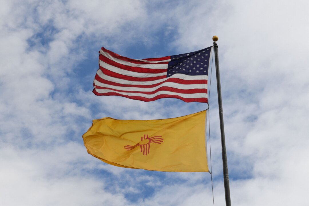 Trump Floats Support for Renaming New Mexico ‘New America’