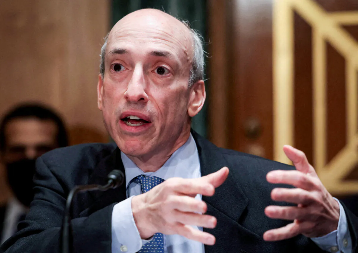 U.S. Securities and Exchange Commission Chair Gary Gensler testifies before a Senate Banking, Housing, and Urban Affairs Committee oversight hearing on the SEC on Capitol Hill in Washington on Sept. 14, 2021. (Evelyn Hockstein/Reuters)