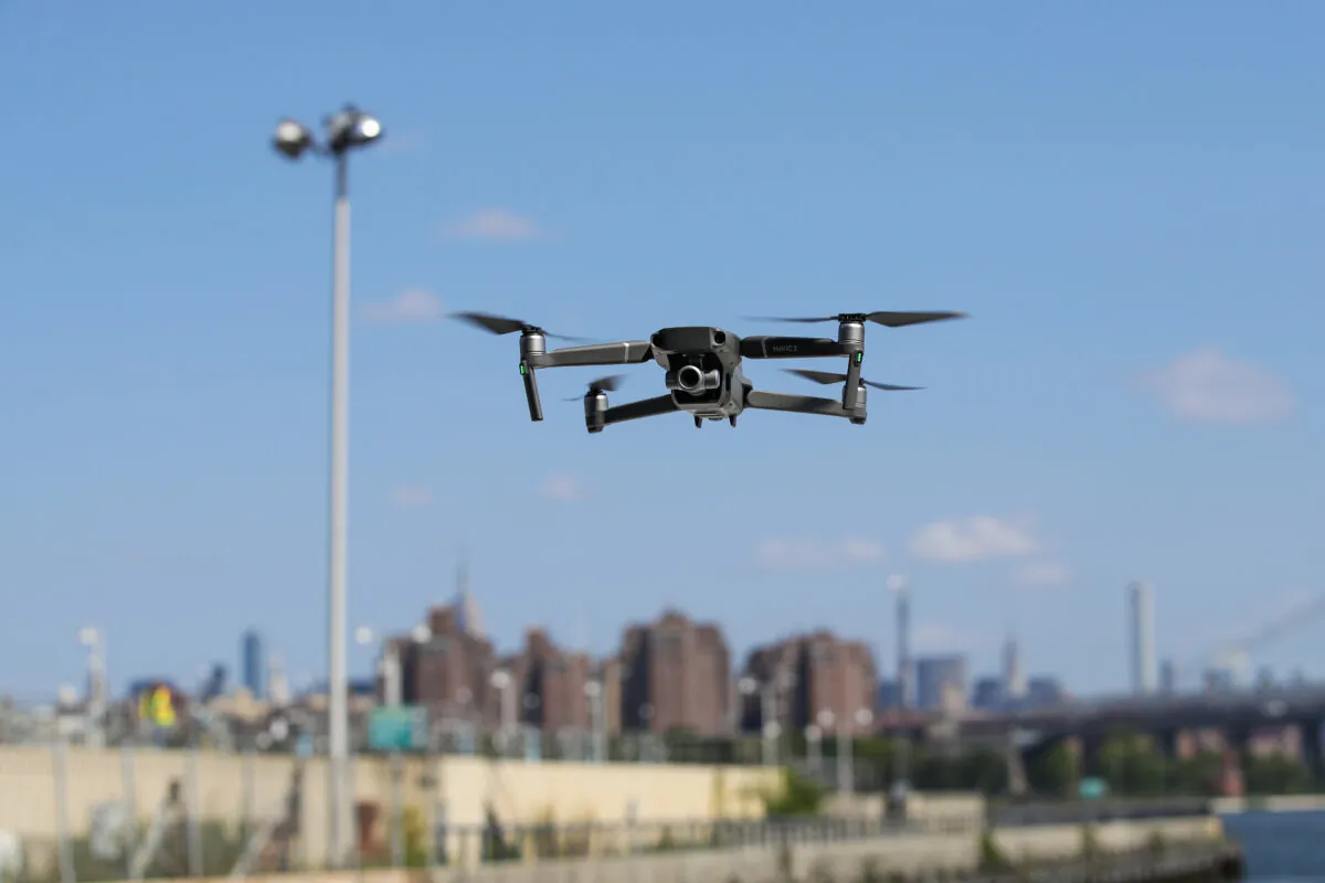 A new DJI Mavic Zoom drone flies during a product launch event at the Brooklyn Navy Yard in New York City on Aug. 23, 2018. (Drew Angerer/Getty Images)