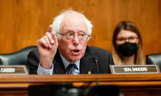 Pharma CEOs Face Scrutiny Over Drug Prices in Senate Hearing