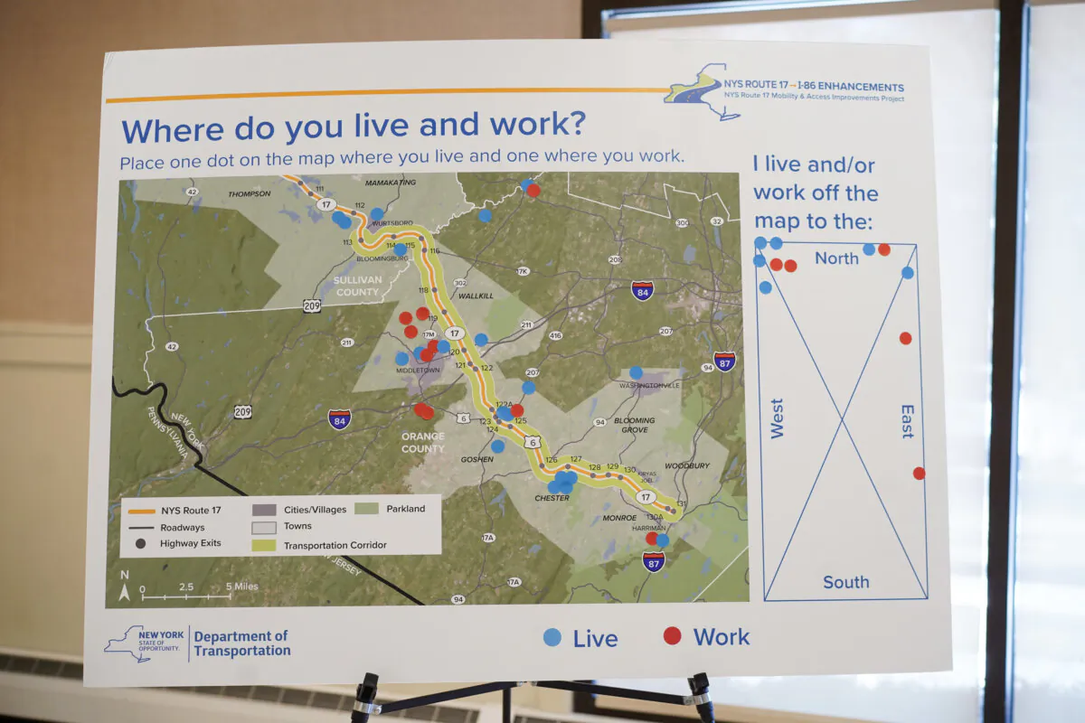 Visitors placed dots on a map at a public info session on Route 17 upgrade project by the New York State Department of Transportation in the Town of Wallkill,  N.Y., on Jan. 17, 2024. (Cara Ding/The Epoch Times)