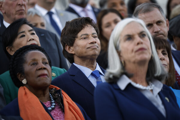 Epoch Times Photo