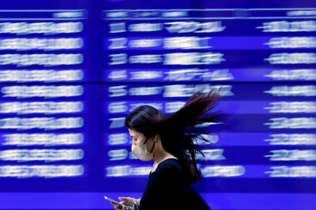 Japan’s Wholesale Inflation Hits 3-Year High