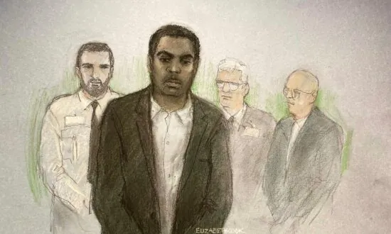 Man Diagnosed With Schizophrenia Awaits Sentencing After Fatally Stabbing 3 in UK Last Year