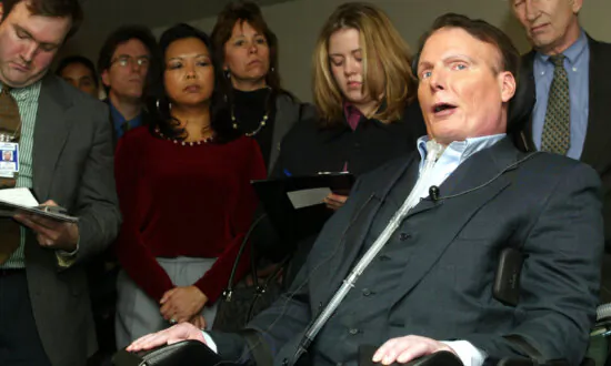 New Christopher Reeve Doc Reveals How Actor Dealt With Life After Disability