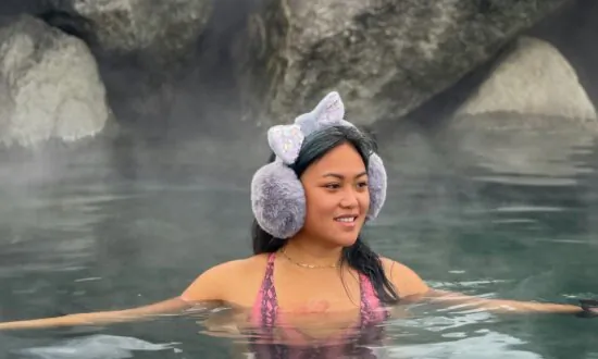 5 Hidden Gem Winter Vacation Spots in Canada With Hot Springs