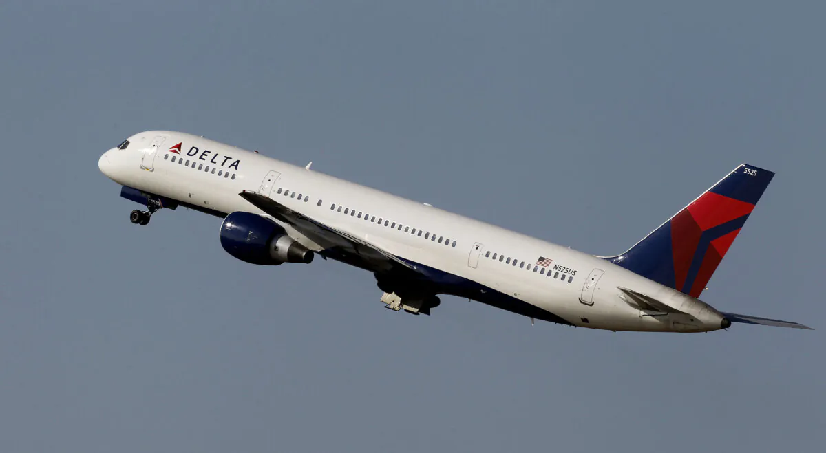 A Delta Airlines Boeing 757 taking off in Tampa, Fla., on Jan. 20, 2011. (Chris O'Meara/AP Photo)