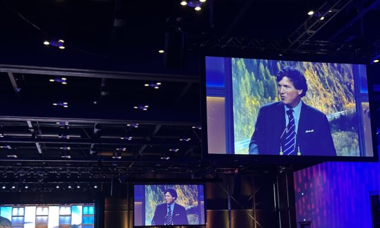 Tucker Carlson Warns Canadians of 'Destruction of You and Your Culture'