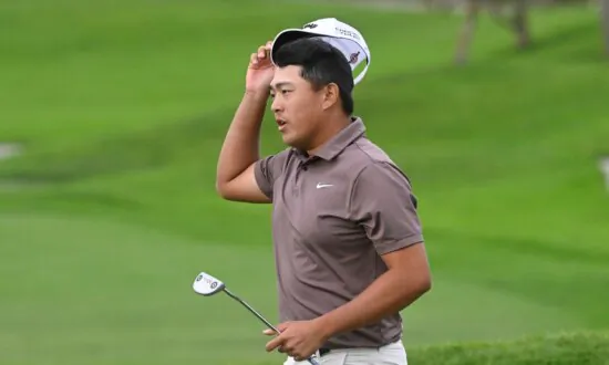Yu Shoots 8–Under 64 for a 1-Shot Lead Over Cantlay, Hisatsune at the Farmers Insurance Open
