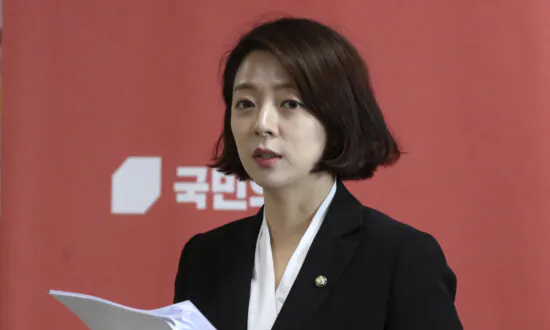 South Korean Lawmaker Is Injured in Attack Weeks After Opposition Leader Was Stabbed