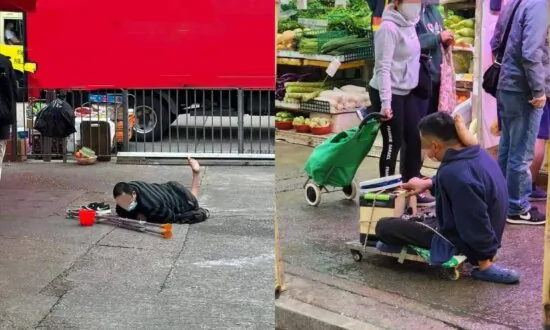 Beggars Increase on the Streets of Hong Kong, Many Come From Mainland China