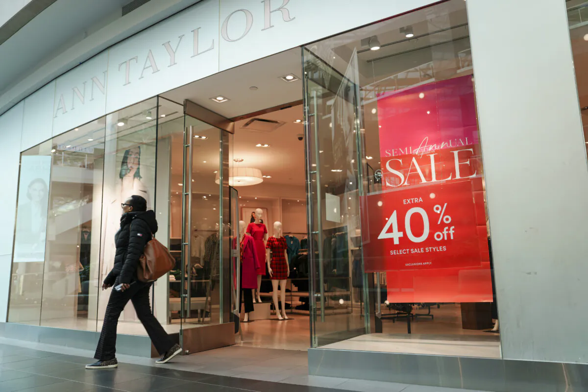 Sales advertisement at a shop in the Fashion Centre at Pentagon City shopping mall in Arlington, Va., on Jan 3, 2024. (Madalina Vasiliu/The Epoch Times)