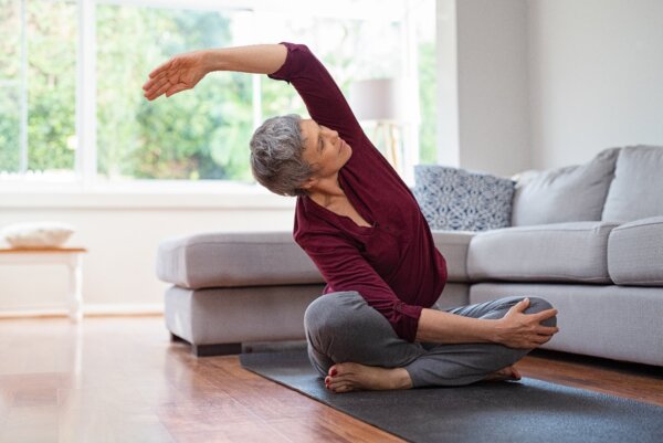 5-Minute Before Bedtime Stretching Routine Helps Prevent Cramps and Promotes Restful Sleep