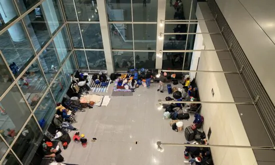 Massachusetts Lawmakers Approve 9 Month Shelter Cap for Illegal Immigrants; Republicans Call the Measure Useless