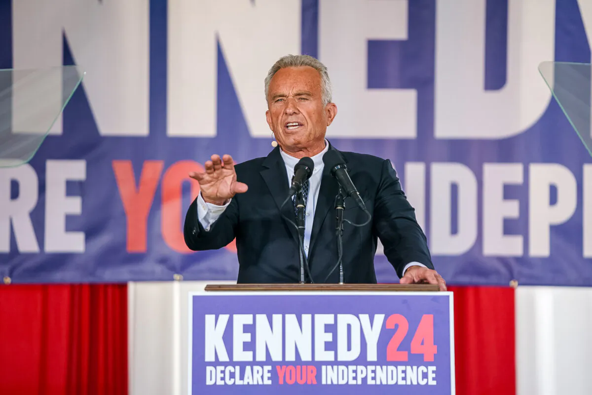 Presidential candidate Robert F. Kennedy, Jr. makes a campaign announcement at a press conference in Philadelphia, Pa. on Oct. 9, 2023. Mr. Kennedy announced he will end his Democratic primary bid and will run for president as an independent. (Jessica Kourkounis/Getty Images)