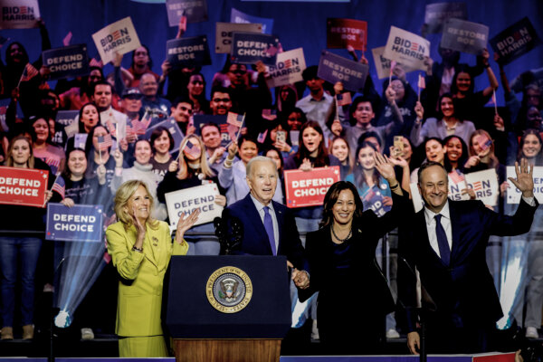 Epoch Times Photo