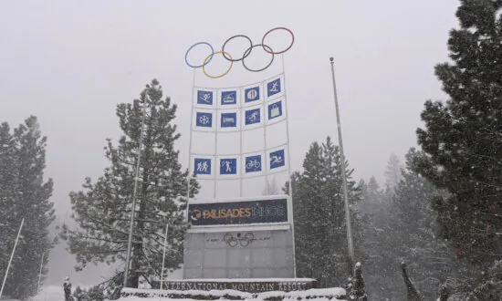 Alleged Carjacking Suspect Armed With Knife Is Shot by Police at California Ski Resort