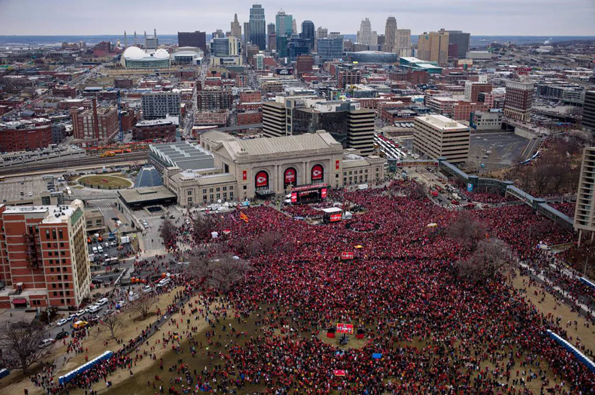 A massive crowd gathered Wednesday afternoon in front of Kansas Cityís Union Station to welcome the Super Bowl winning Kansas City Chiefs. The parade took the team south on Grand Blvd to Pershing Road, where they truned west to be cheered by thousands of fans. (Rich Sugg/TNS)