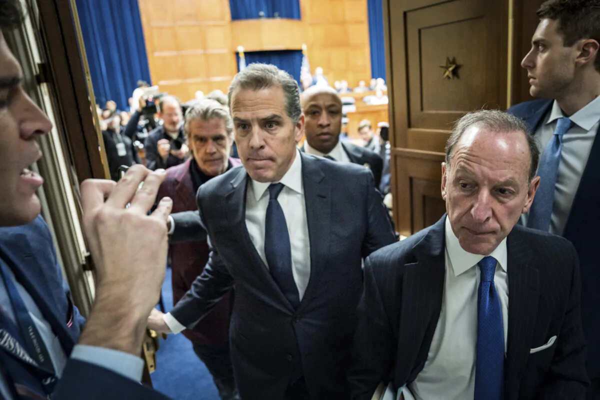 WASHINGTON, DC - JANUARY 10: Hunter Biden (C), son of U.S. President Joe Biden, and his lawyer Abbe Lowell (R) depart a House Oversight Committee meeting at Capitol Hill on January 10, 2024 in Washington, DC. The committee is meeting today as it considers citing him for Contempt of Congress. (Photo by Kent Nishimura/Getty Images)