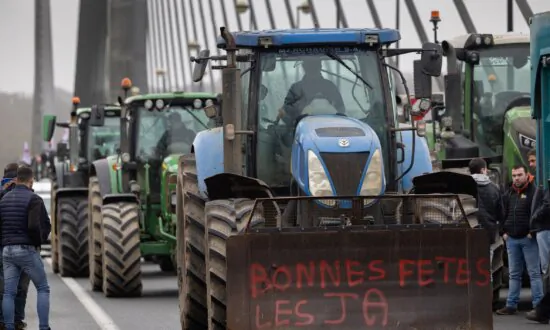 Tractors Block Access in Belgium to Key North Sea Port as Farmers’ Protests Spread