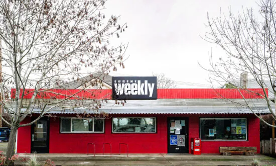 Oregon Weekly Newspaper to Relaunch Print Edition After Theft Forced It to Lay Off Its Entire Staff