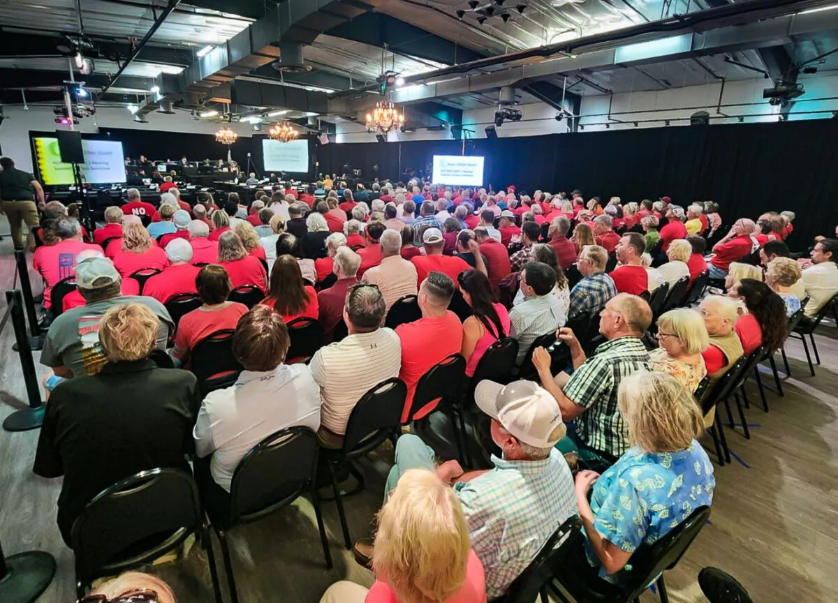 Iowa land owners attend an Iowa Utility Board hearing in Fort Dodge on permitting of Summit Carbon Solutions pipeline project that would require easements on hundreds of private properties in August 2023. (Courtesy Jessica Mazour) 