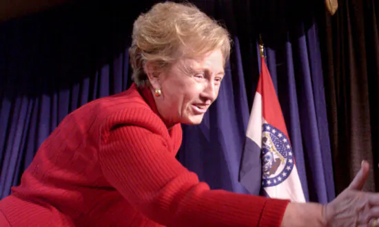 Missouri’s First Female Senator Jean Carnahan Passes Away at 90