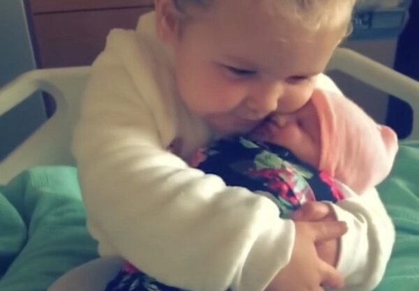 3-Year-Old Girl Meets Baby Sister for the First Time