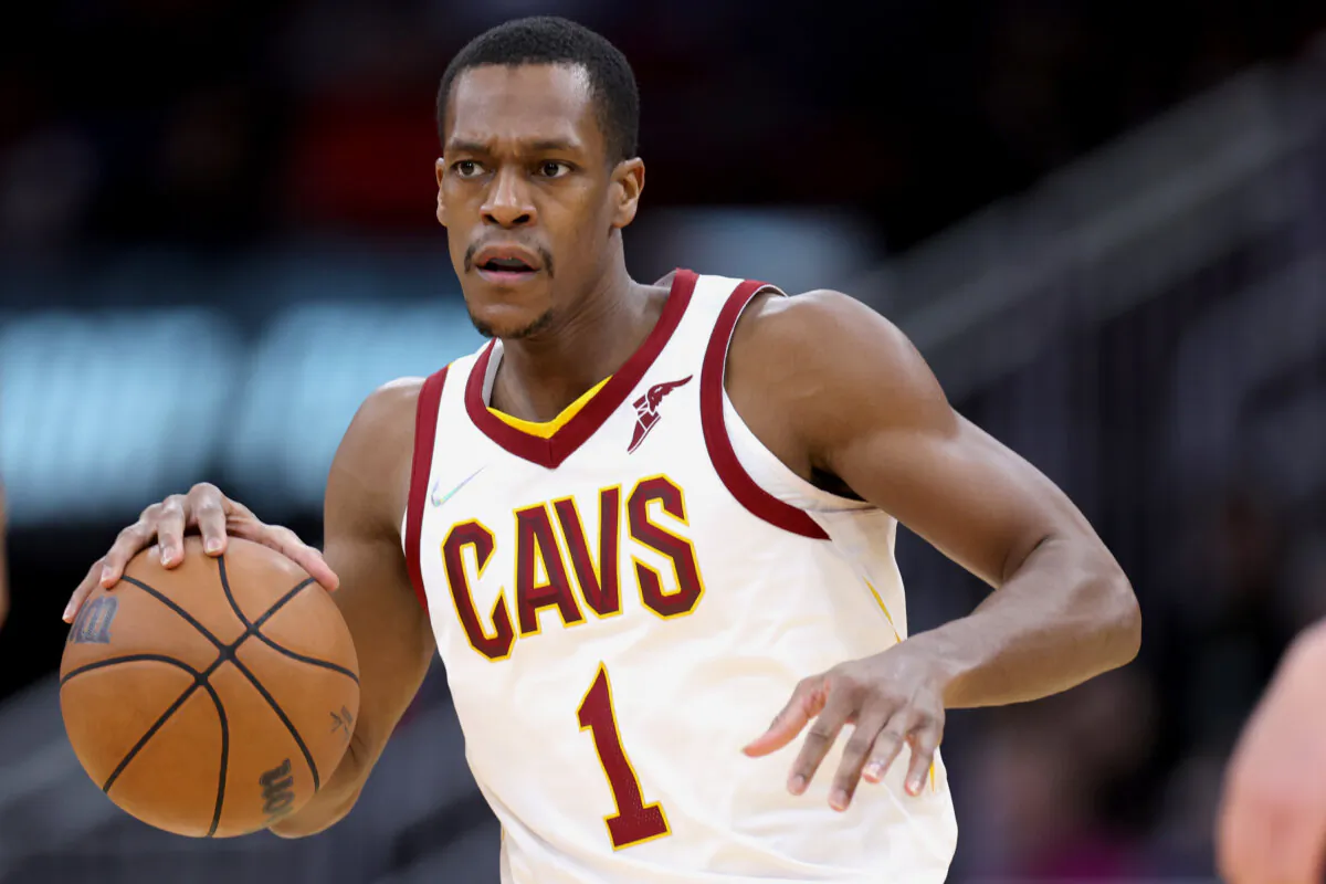 Rajon Rondo, No. 1 of the Cleveland Cavaliers, controls the ball against the Houston Rockets at Toyota Center in Houston, Texas. on Feb. 2, 2022. (Carmen Mandato/Getty Images)