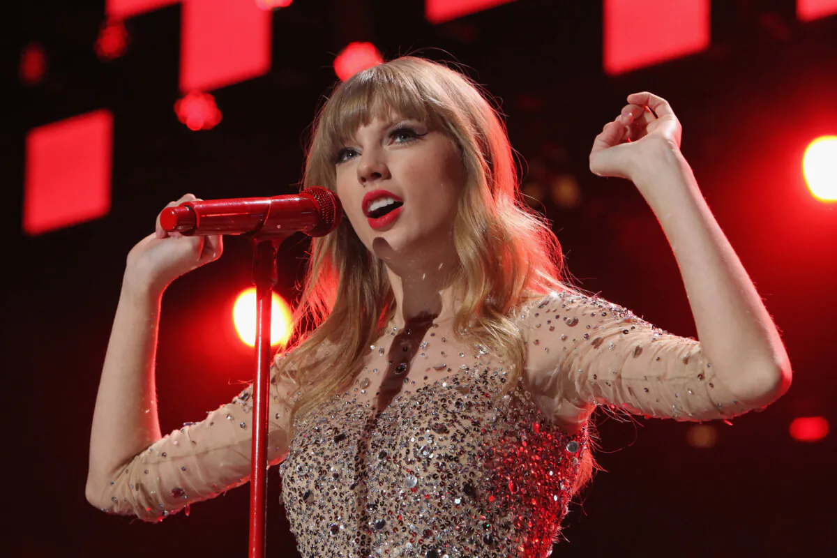 Taylor Swift performs onstage during Z100's Jingle Ball 2012 at Madison Square Garden in New York City, on Dec. 7, 2012. (Photo by Kevin Kane/Getty Images for Jingle Ball 2012)