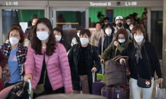 Surge in Chinese Emigration Persists Despite Tightened Immigration Policies, Border Controls