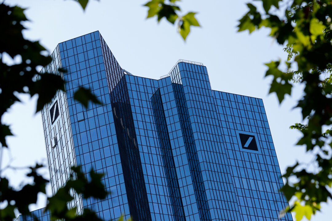 1st RMB Clearing Bank in Europe Raises Questions for Global Financial System: Analysts