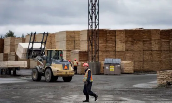 Increase in US Softwood Lumber Duties ‘Entirely Unwarranted,’ Trade Minister Says