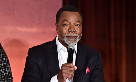 Carl Weathers, Star of ‘Rocky,’ ‘Predator,’ and ‘The Mandalorian,’ Dies at 76