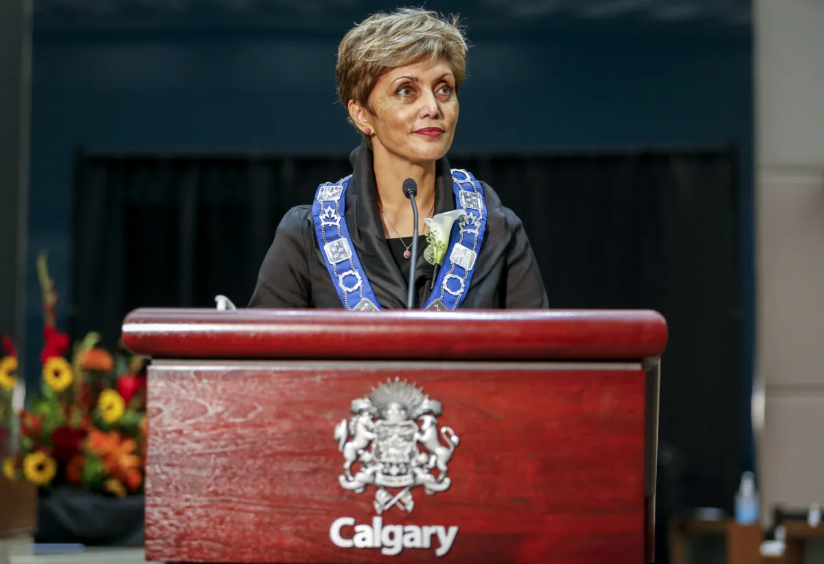 Jyoti Gondek speaks to the media after being sworn in as the mayor of Calgary, on Oct. 25, 2021. (The Canadian Press/Jeff McIntosh)