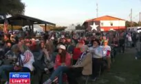 Trucker Convoy En Route to Texas Border Rally