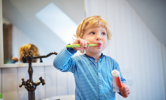 Parents Use Too Much Fluoride for Young Children: Study