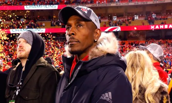 Father of Chiefs Star Patrick Mahomes Arrested Ahead of Son’s Super Bowl