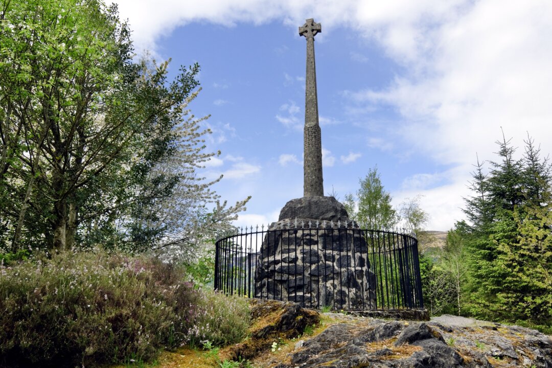 ‘Put All to the Sword’: The Bloody Massacre of the MacDonald Clan at ...