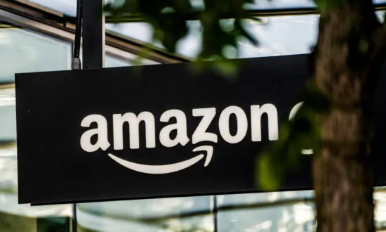 Experts Warn of ‘Digital Enslavement’ as Amazon Pushes Palm-Scan Payment Service